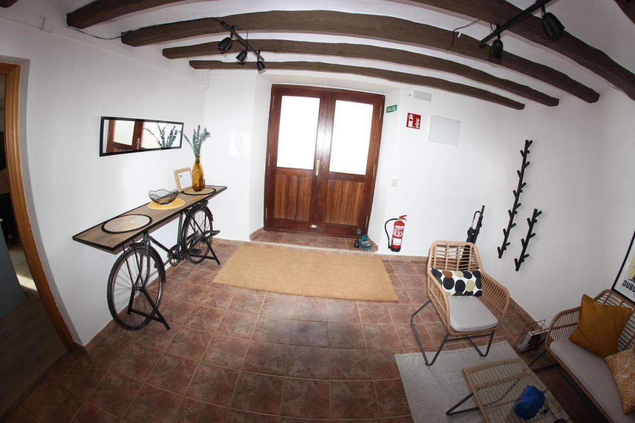 La Casa Del Cura Villa Aberin Екстериор снимка